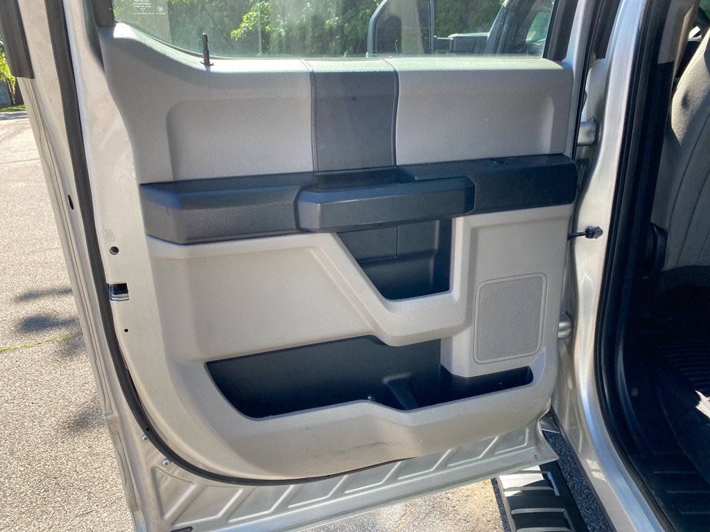 Used 2018 Ford F250 XL w/ Power Equipment Group AWD/4WD image 18