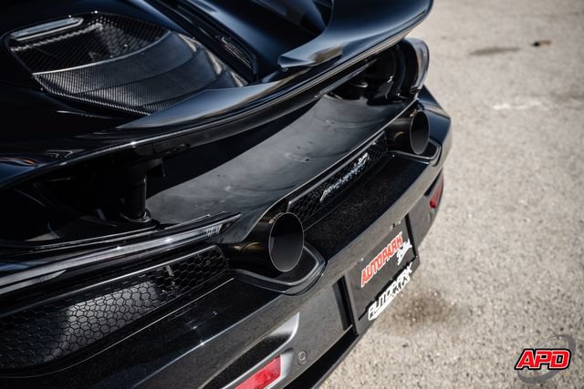 Used 2019 McLaren 720S RWD image 34