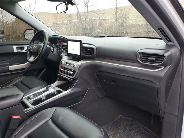 Used 2021 Ford Explorer XLT w/ Equipment Group 202A image 28