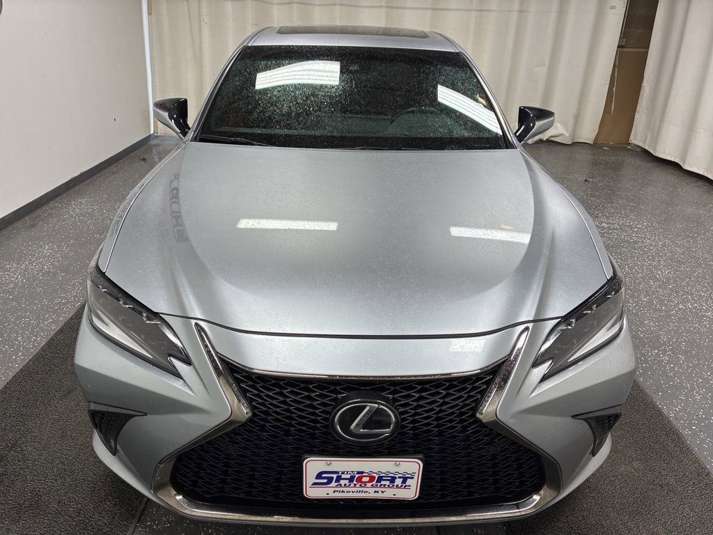 Used 2022 Lexus ES 350 F Sport image 3
