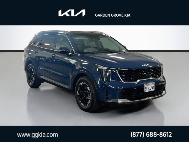 Certified 2024 Kia Sorento S w/ Panoramic Sunroof Package