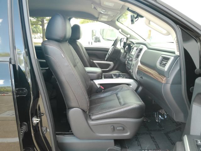 Used 2017 Nissan Titan SL RWD image 20