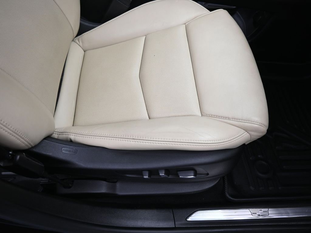 Used 2018 Cadillac XT5 Premium Luxury AWD/4WD image 32