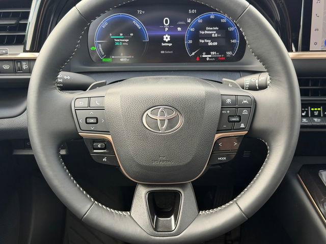 Certified 2025 Toyota Crown Signia AWD/4WD image 26