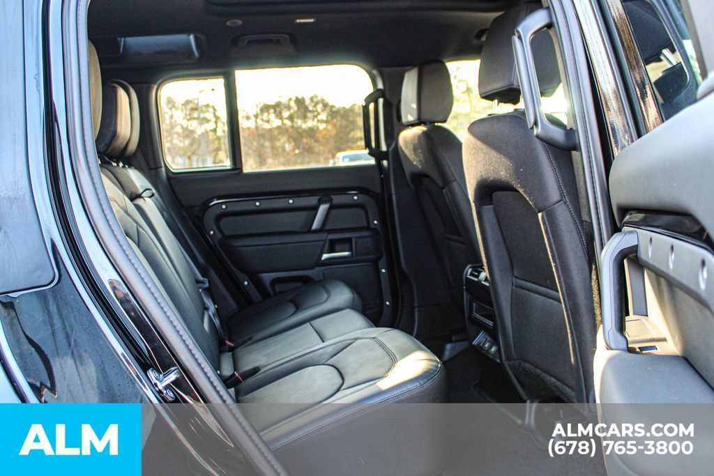 Used 2025 Land Rover Defender 110 S image 16