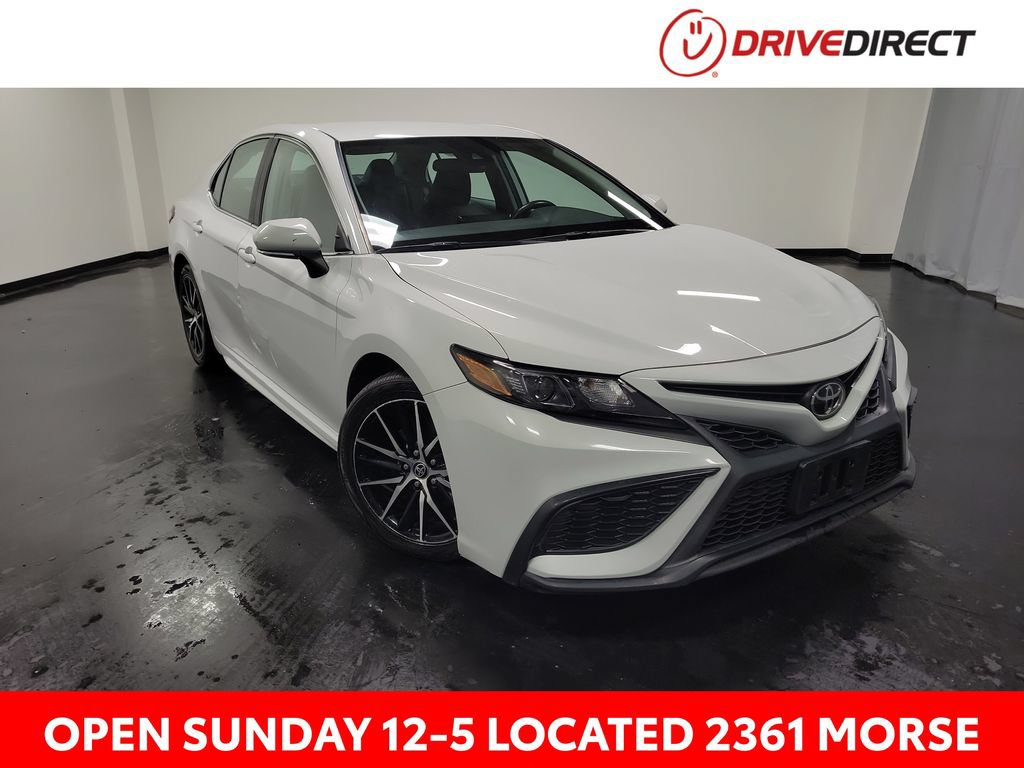 Used 2023 Toyota Camry SE