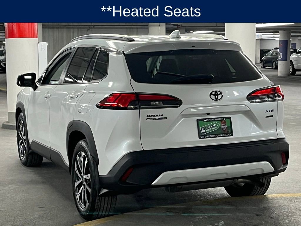Used 2024 Toyota Corolla Cross XLE w/ Convenience Package image 5