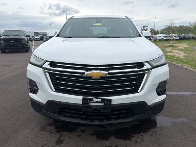 Used 2023 Chevrolet Traverse LT AWD/4WD image 3