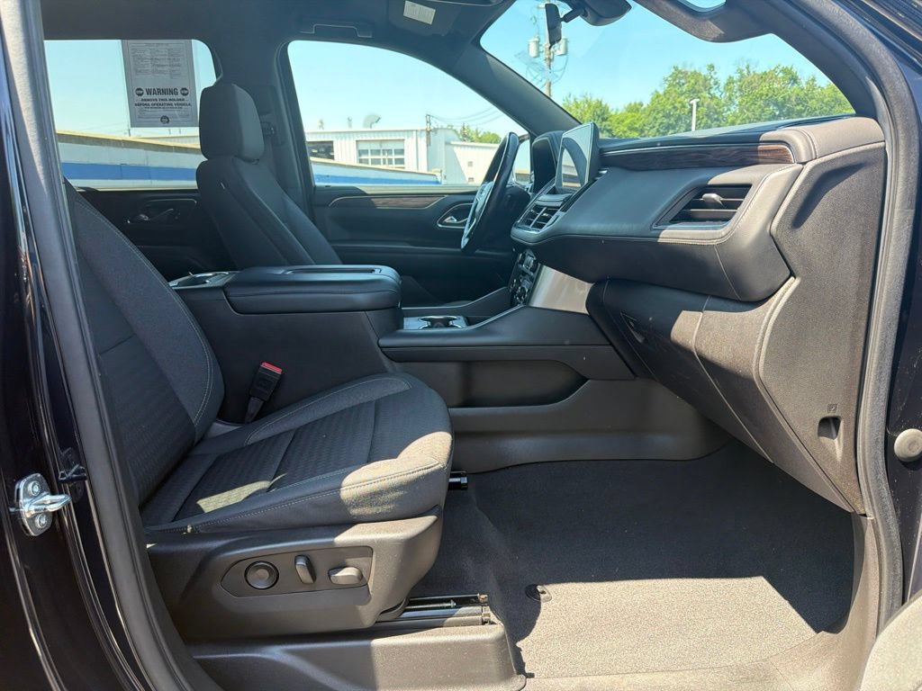 Used 2021 Chevrolet Suburban LS w/ Driver Alert Package AWD/4WD image 24