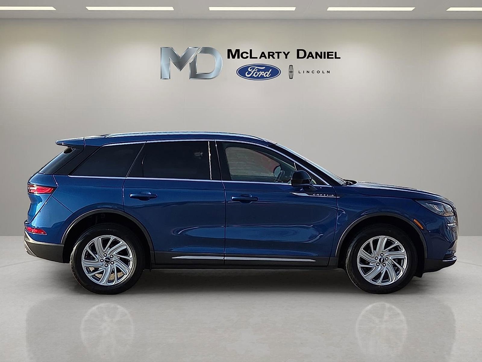 Used 2021 Lincoln Corsair FWD image 6