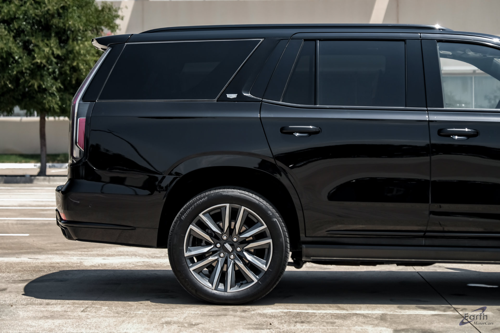Used 2023 Cadillac Escalade Sport Platinum AWD/4WD image 21