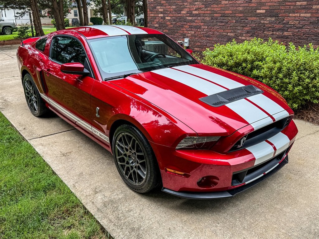Used 2013 Ford Mustang Shelby GT500 RWD image 25