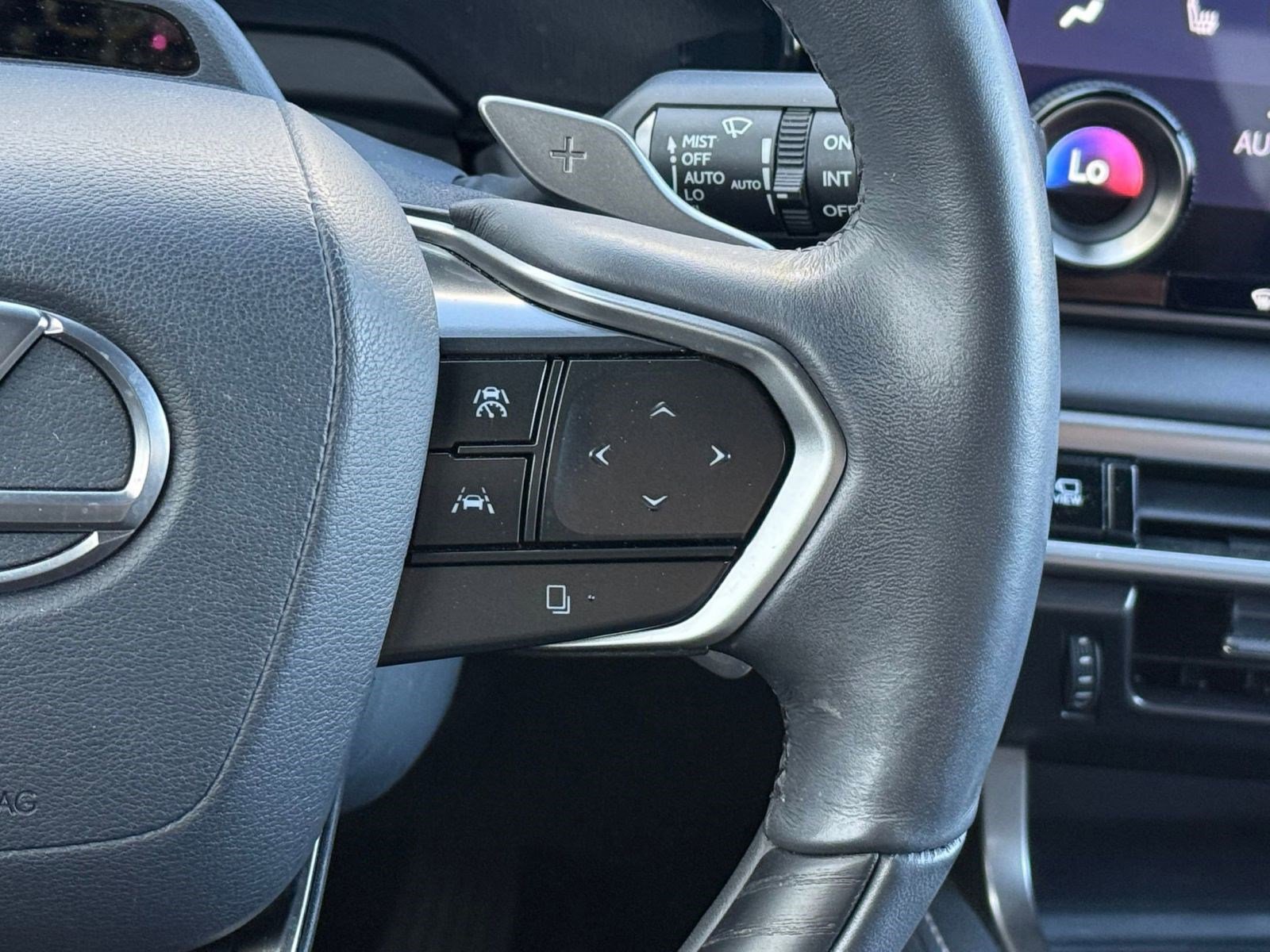 Used 2023 Lexus RX 350 w/ Accessory Package (Z1) AWD/4WD image 27