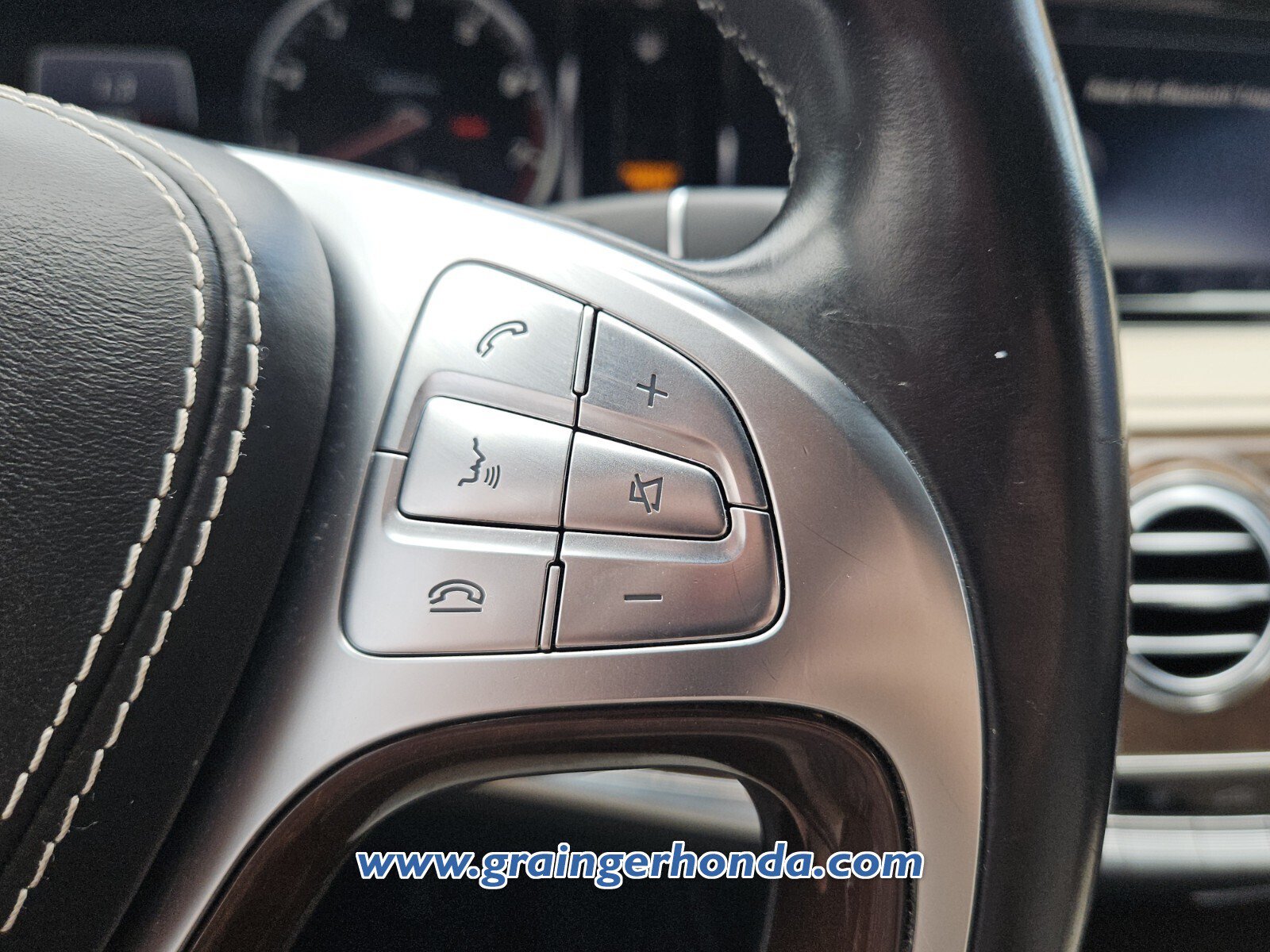 Used 2015 Mercedes-Benz S 550 Sedan image 21