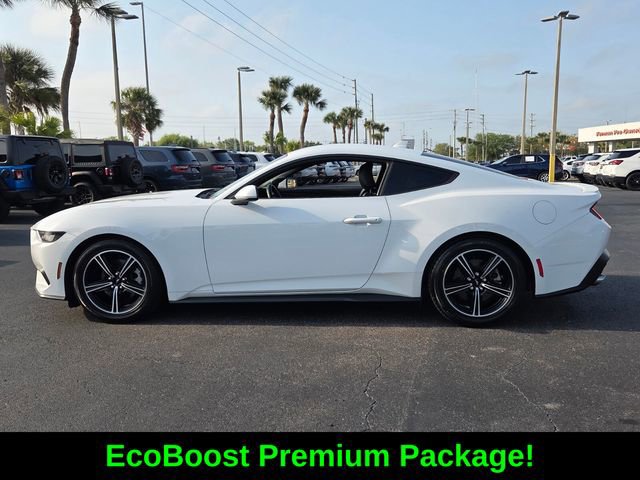 Used 2024 Ford Mustang Premium image 4