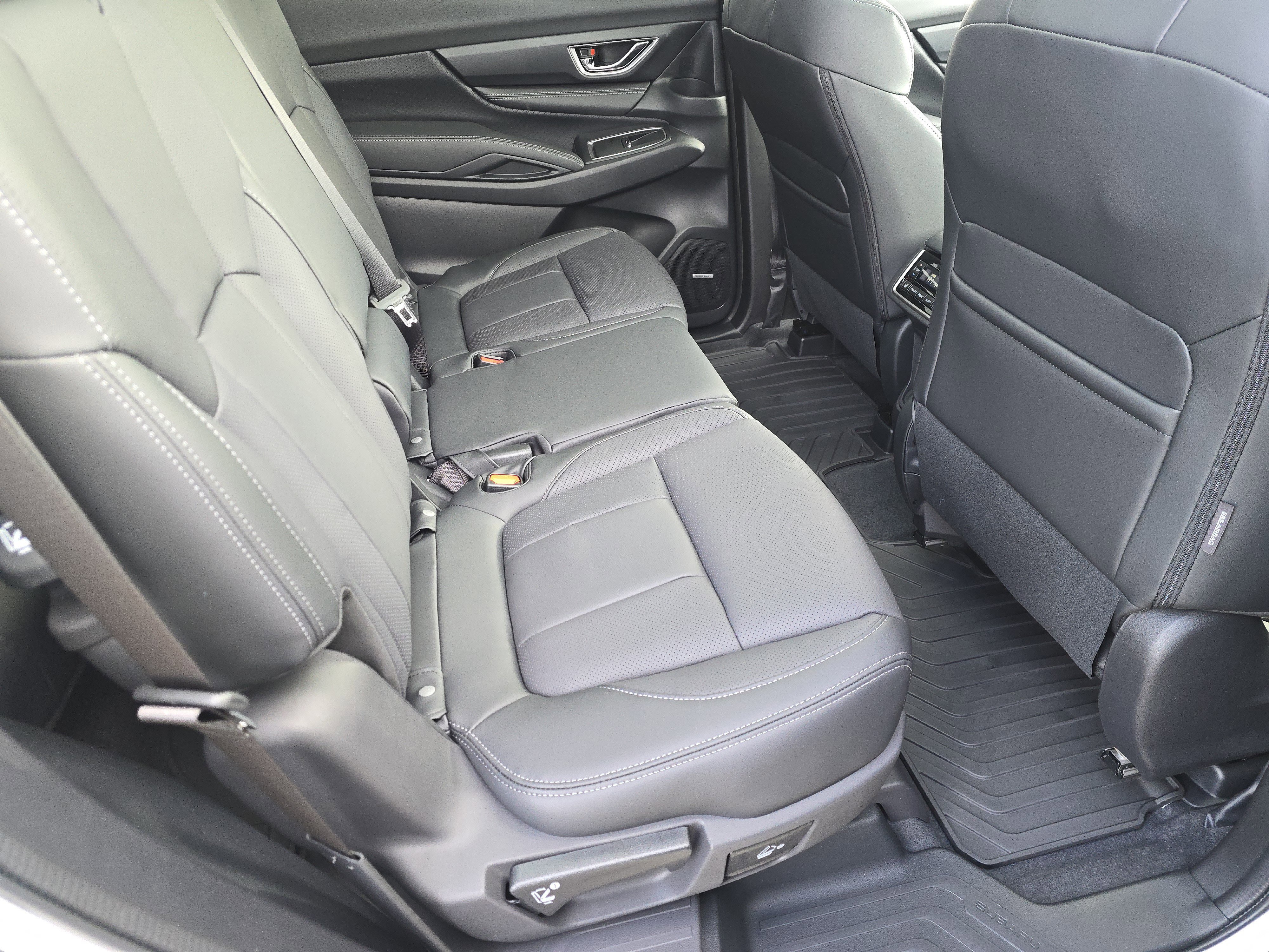 New 2026 Subaru Ascent Limited image 17