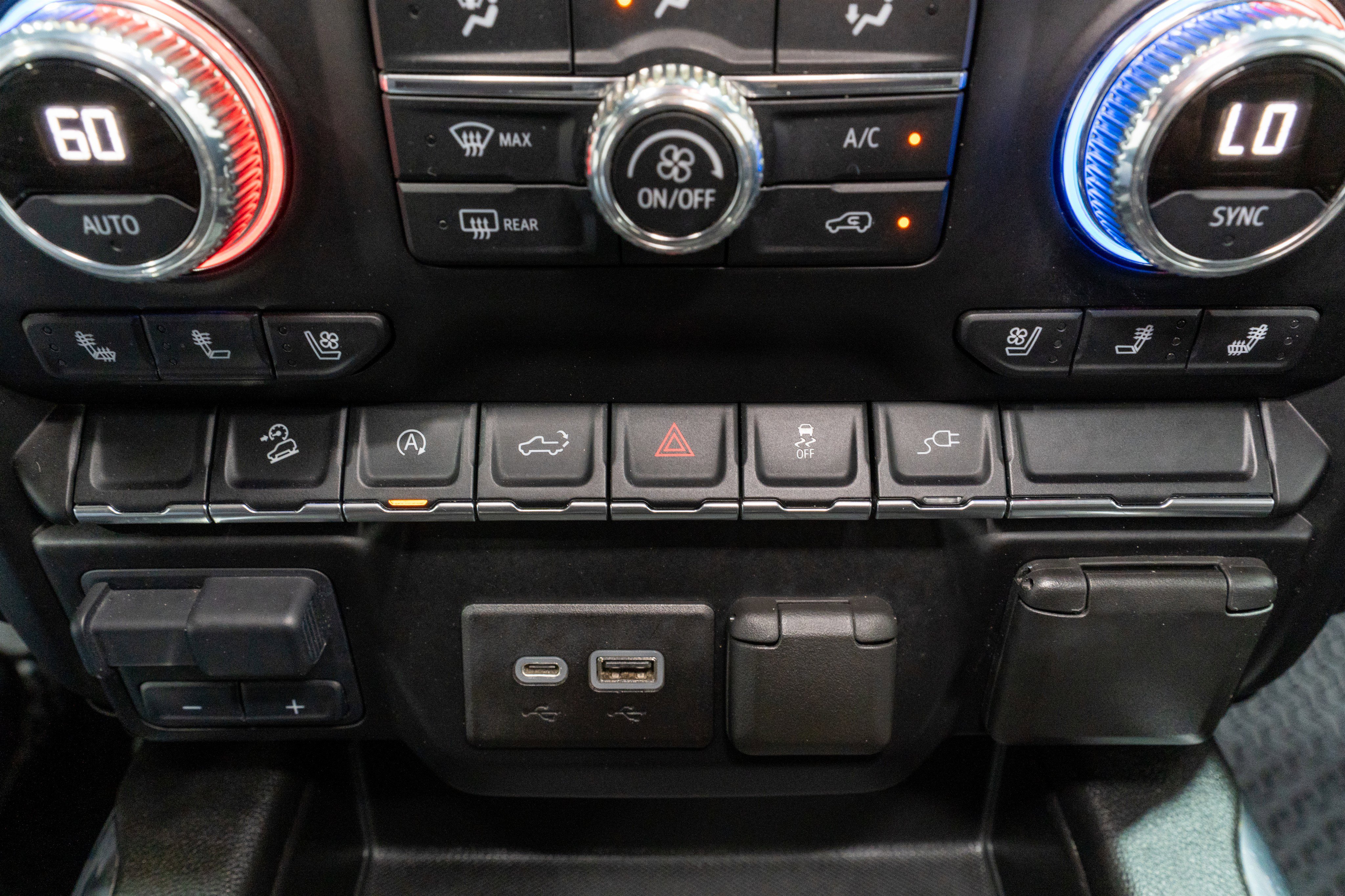 Used 2021 GMC Sierra 1500 AT4 image 24