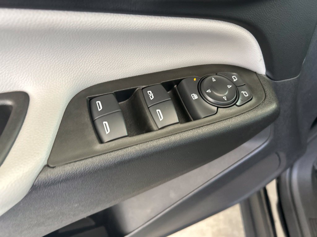 Used 2024 Chevrolet Equinox LS w/ LS Convenience Package FWD image 32