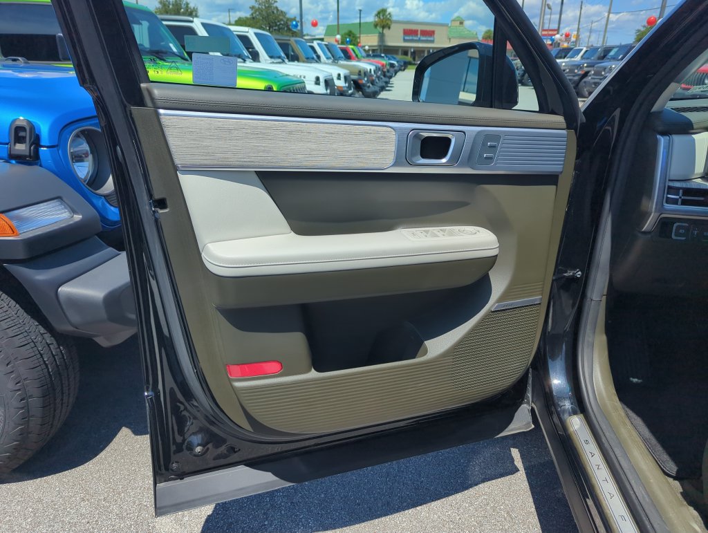 Used 2024 Hyundai Santa Fe Calligraphy FWD image 17