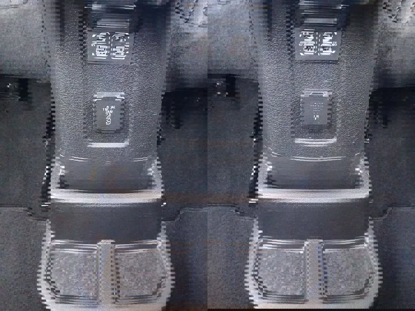 Used 2025 Jeep Wrangler Sahara image 70