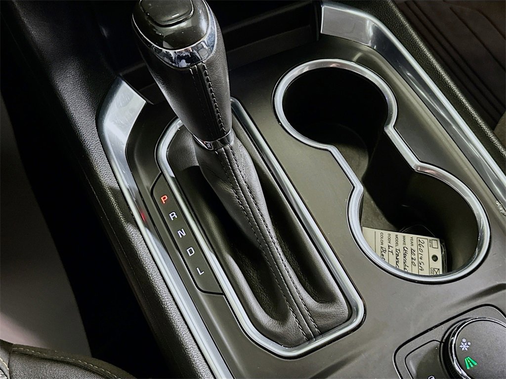 Used 2020 Chevrolet Traverse LT image 17