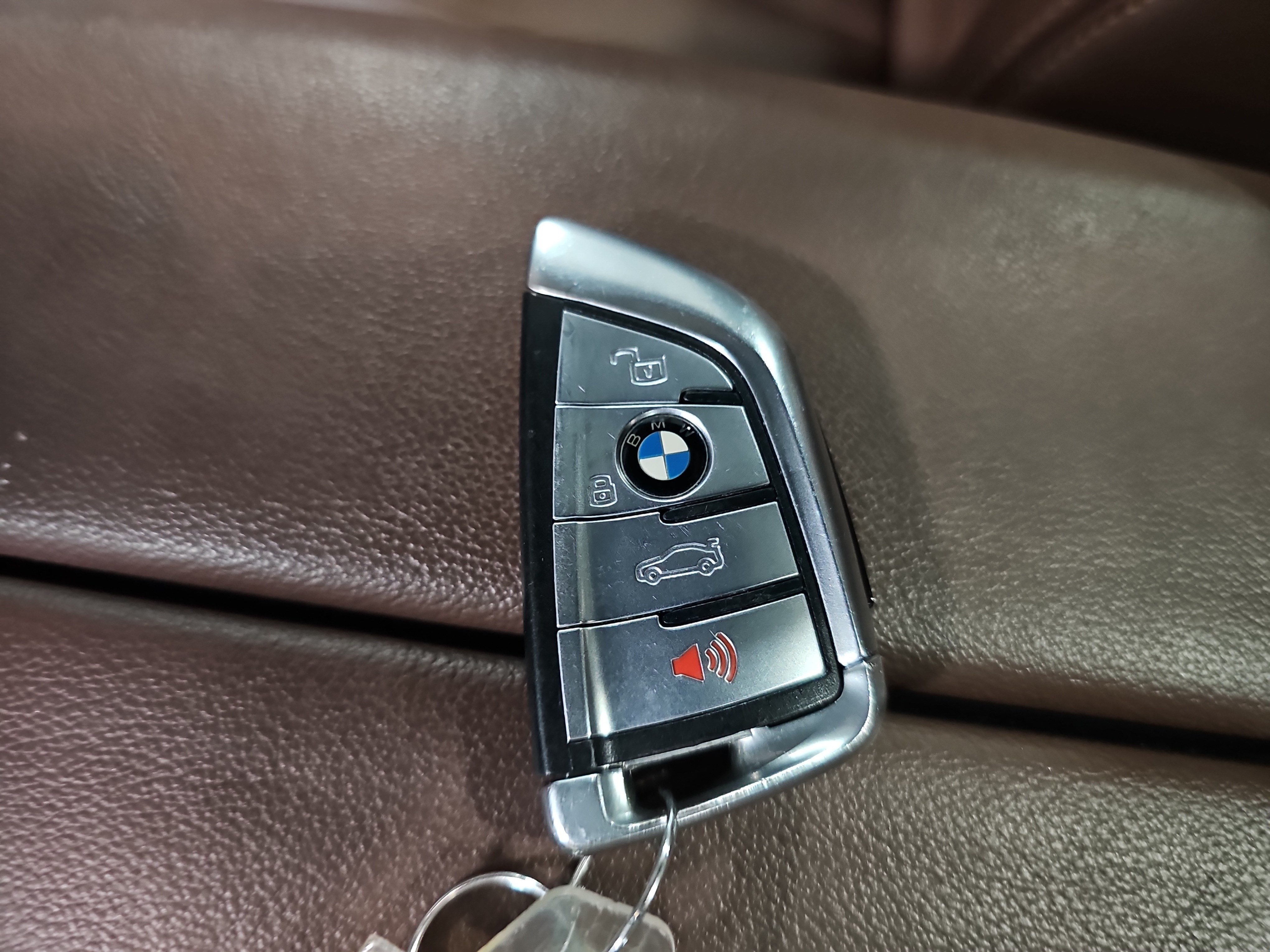 Used 2020 BMW X5 xDrive40i w/ Premium Package AWD/4WD image 36