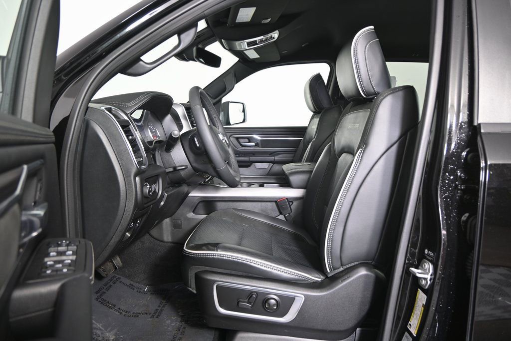 Used 2025 RAM 1500 Laramie image 21