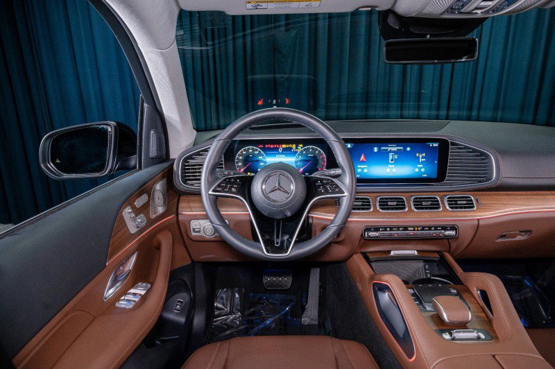 Certified 2026 Mercedes-Benz GLS 450 4MATIC image 15