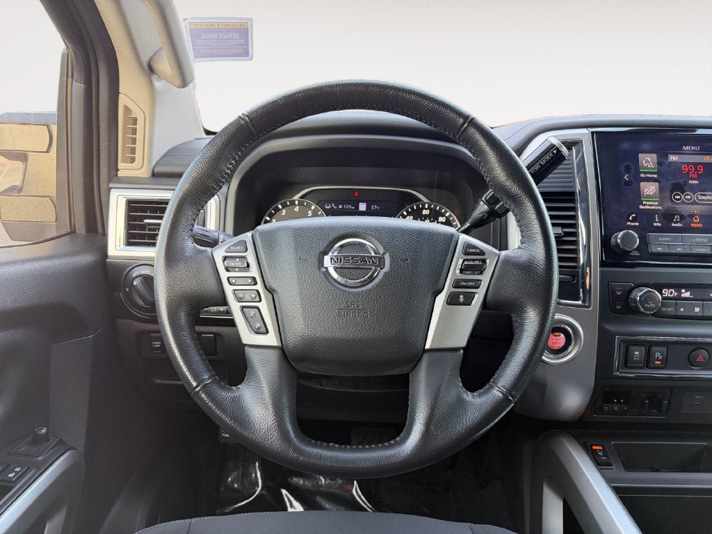 Used 2021 Nissan Titan SV w/ SV Convenience Package RWD image 14