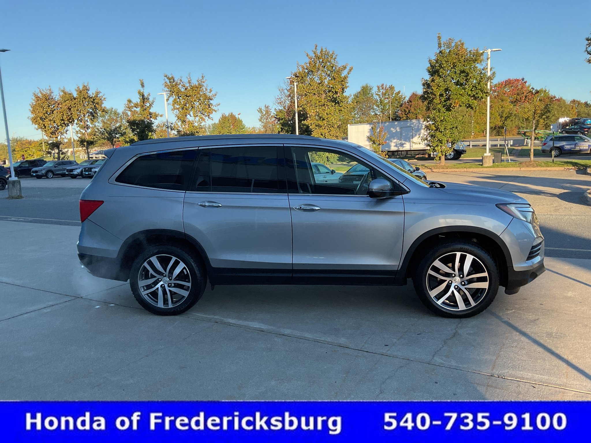 Certified 2017 Honda Pilot Elite image 7