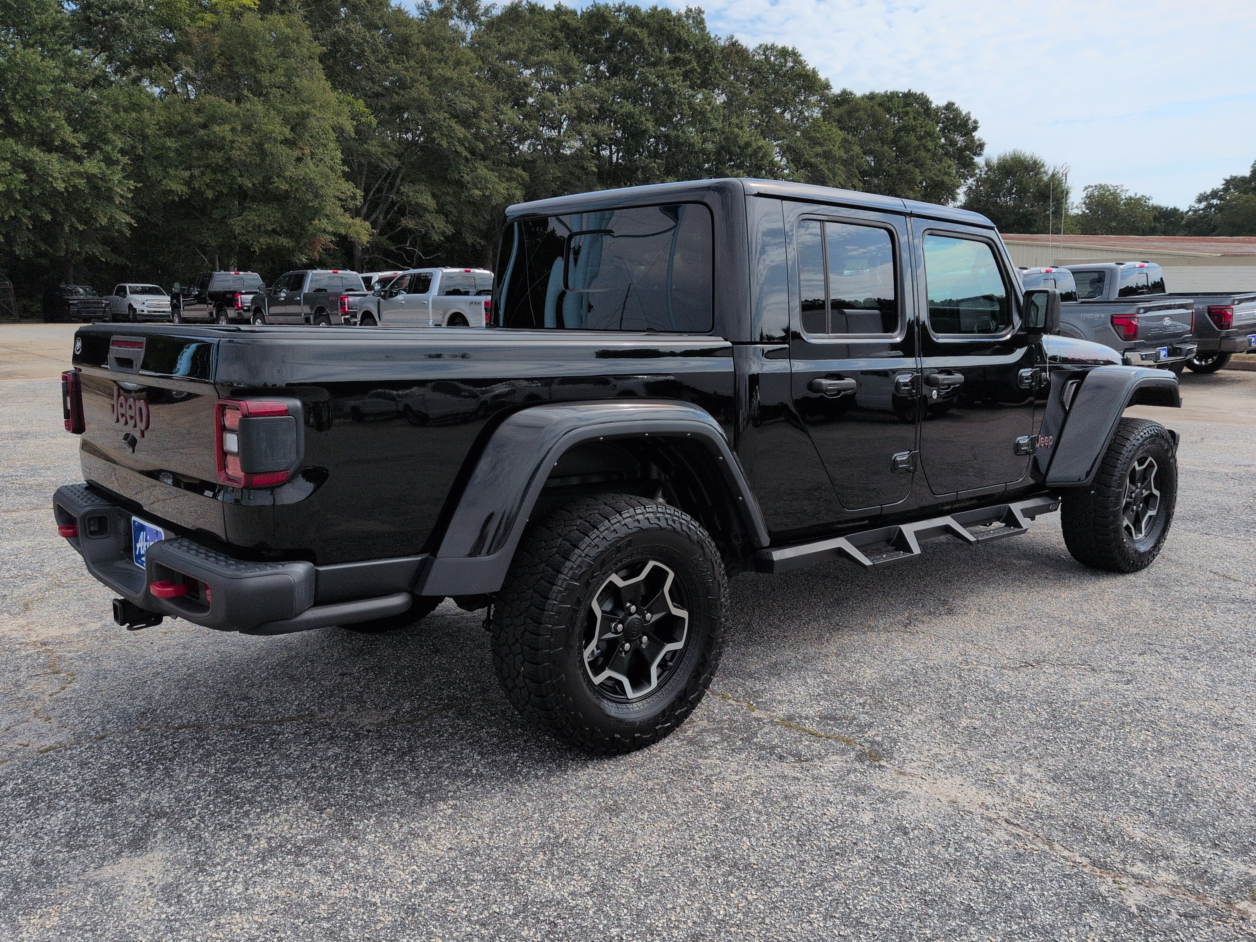 Certified 2022 Jeep Gladiator Rubicon w/ LED Lighting Group AWD/4WD image 3