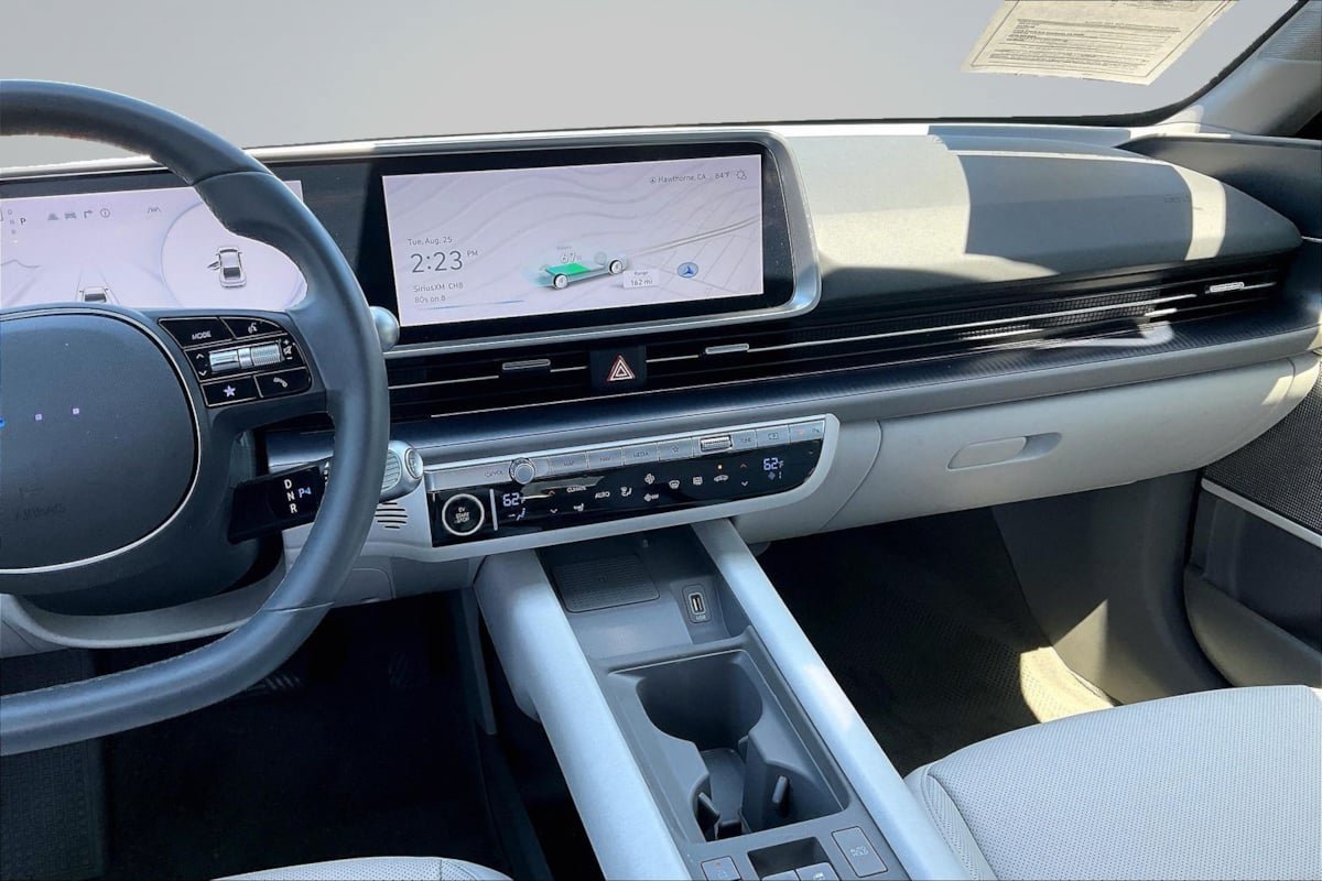 Used 2023 Hyundai Ioniq 6 SEL RWD image 6