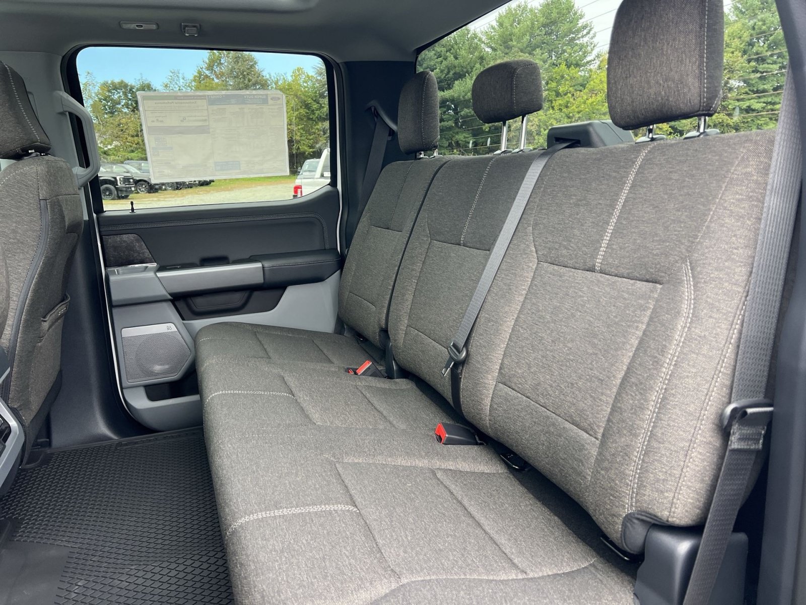New 2027 Ford F250 XLT w/ XLT Premium Package AWD/4WD image 25
