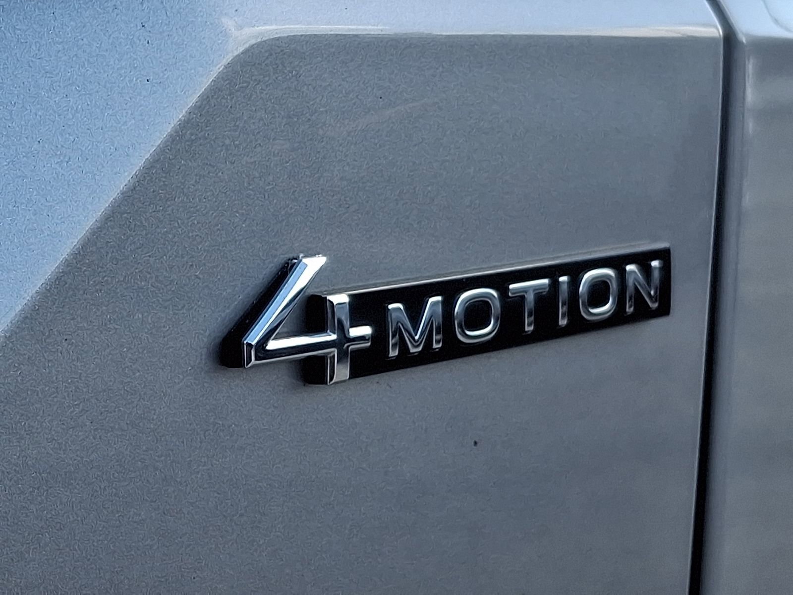 Used 2024 Volkswagen Atlas SE AWD/4WD image 33
