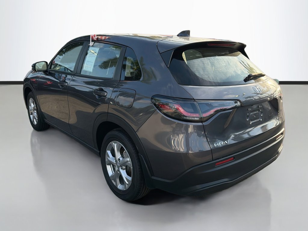 Certified 2025 Honda HR-V LX image 5