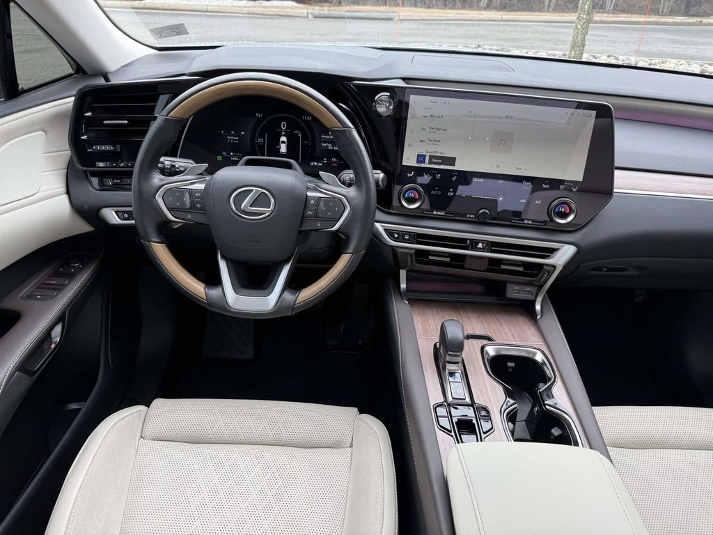 Used 2025 Lexus RX 450h AWD w/ Convenience Package image 8