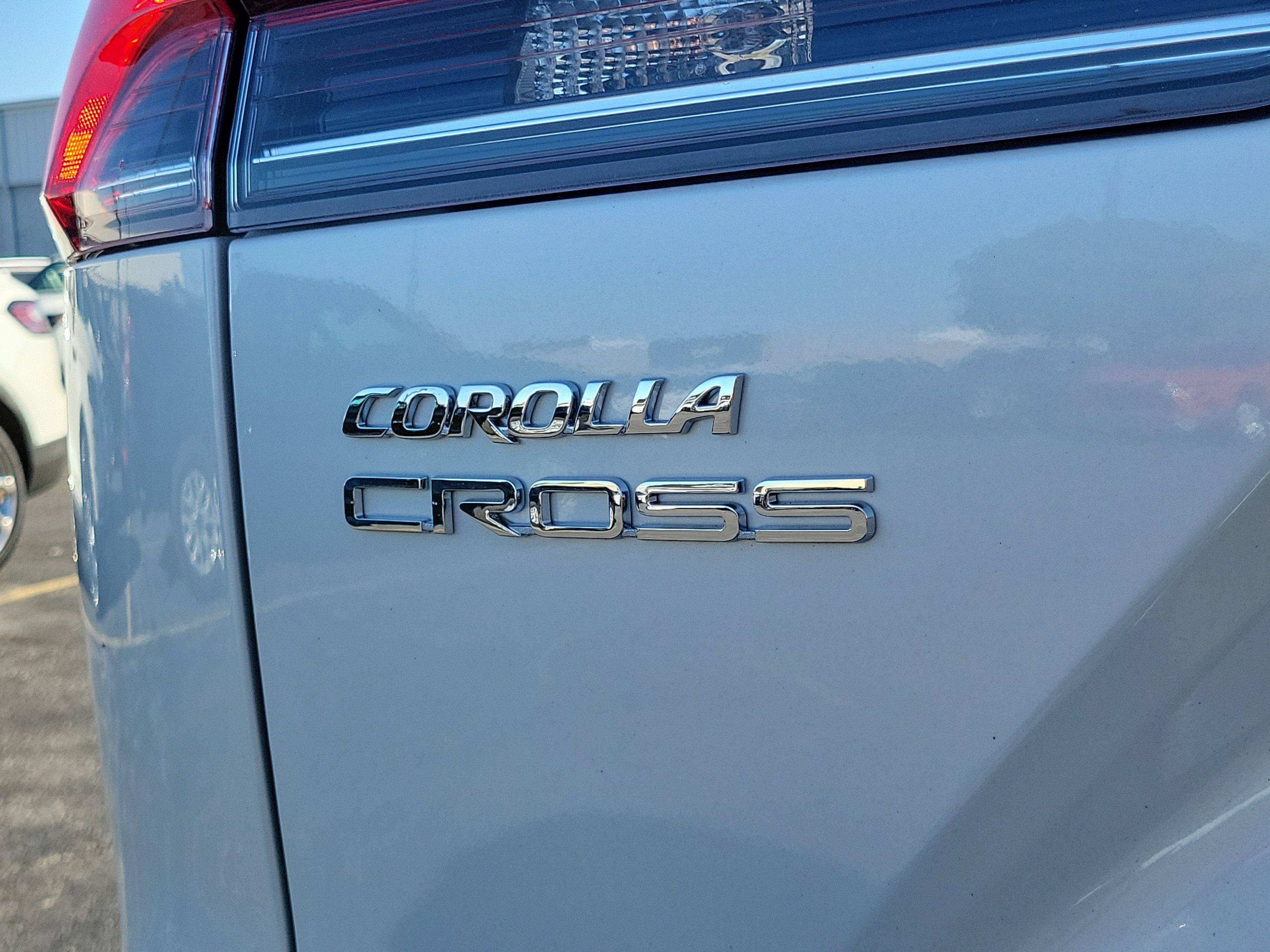 New 2026 Toyota Corolla Cross XLE w/ Convenience Package FWD image 6