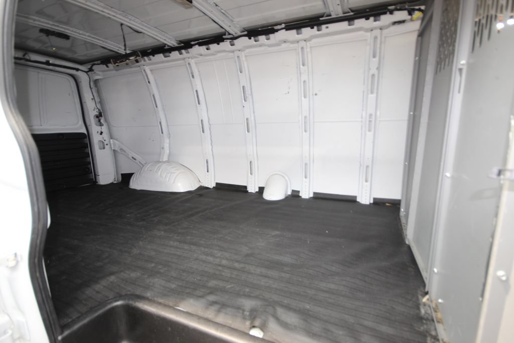 Used 2023 GMC Savana 2500 Extended RWD image 22