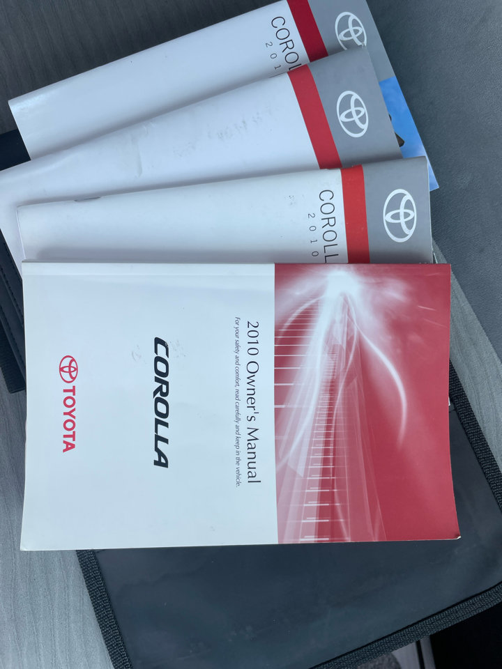 Used 2010 Toyota Corolla image 24