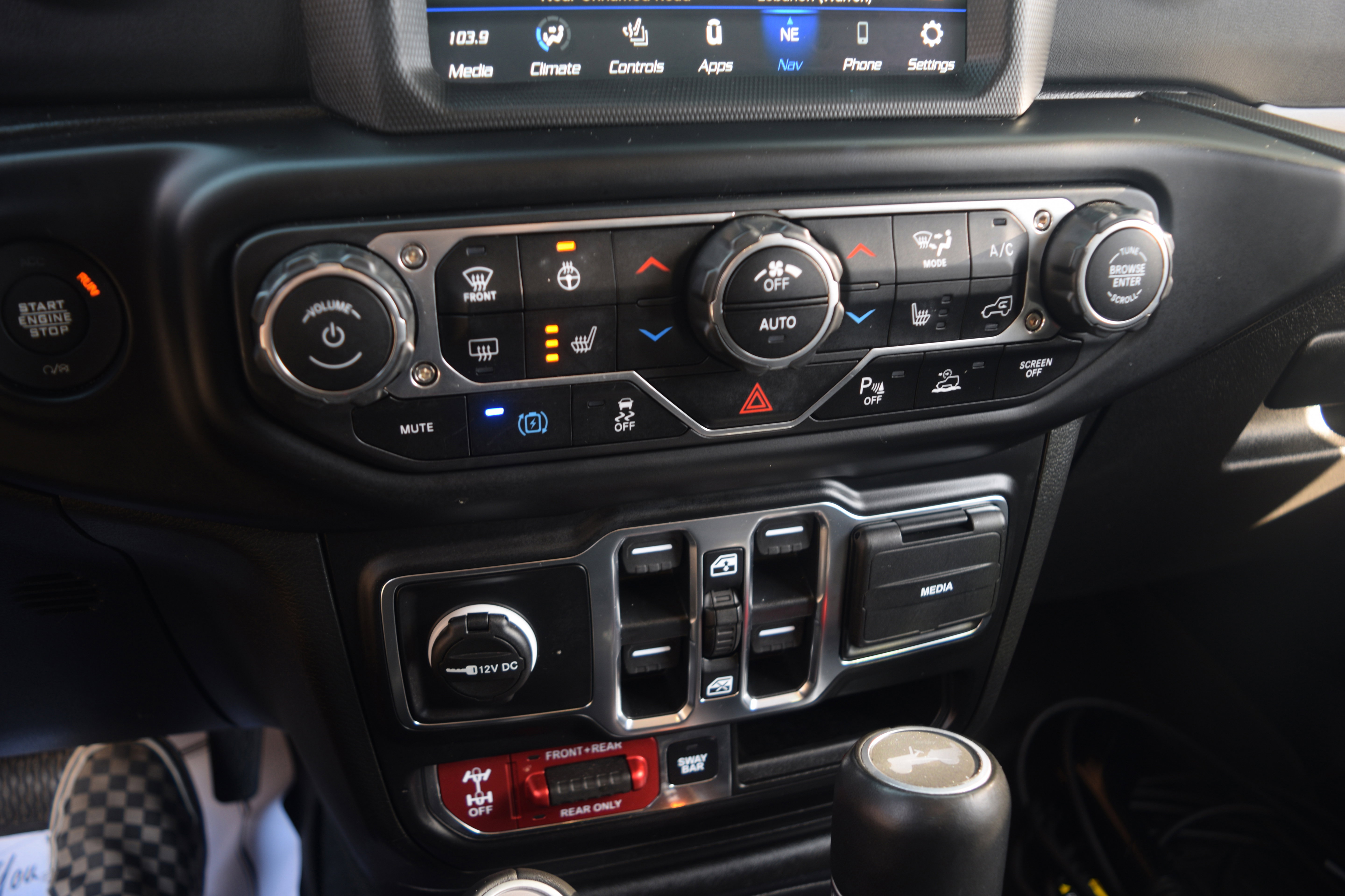 Used 2023 Jeep Wrangler Unlimited Rubicon 4xe w/ Steel Bumper Group image 11