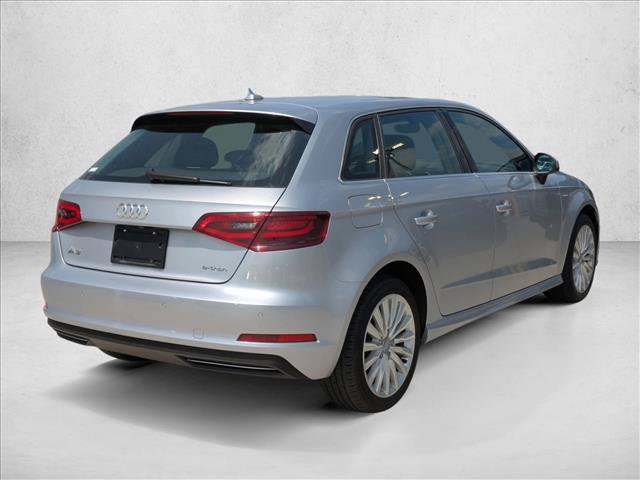 Used 2016 Audi A3 e-tron Premium Plus w/ Premium Plus Package FWD image 5