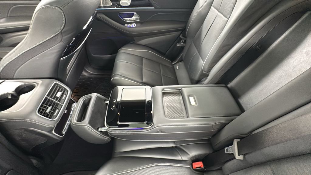 Used 2024 Mercedes-Benz GLS 580 4MATIC image 45