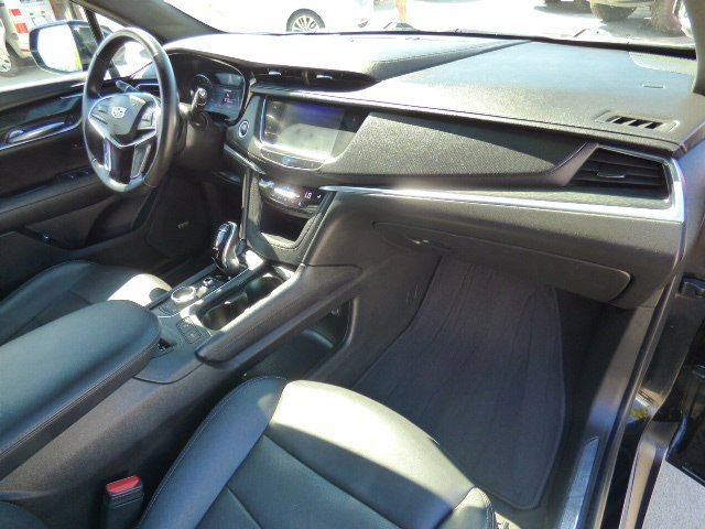 Used 2020 Cadillac XT5 Premium Luxury FWD image 9