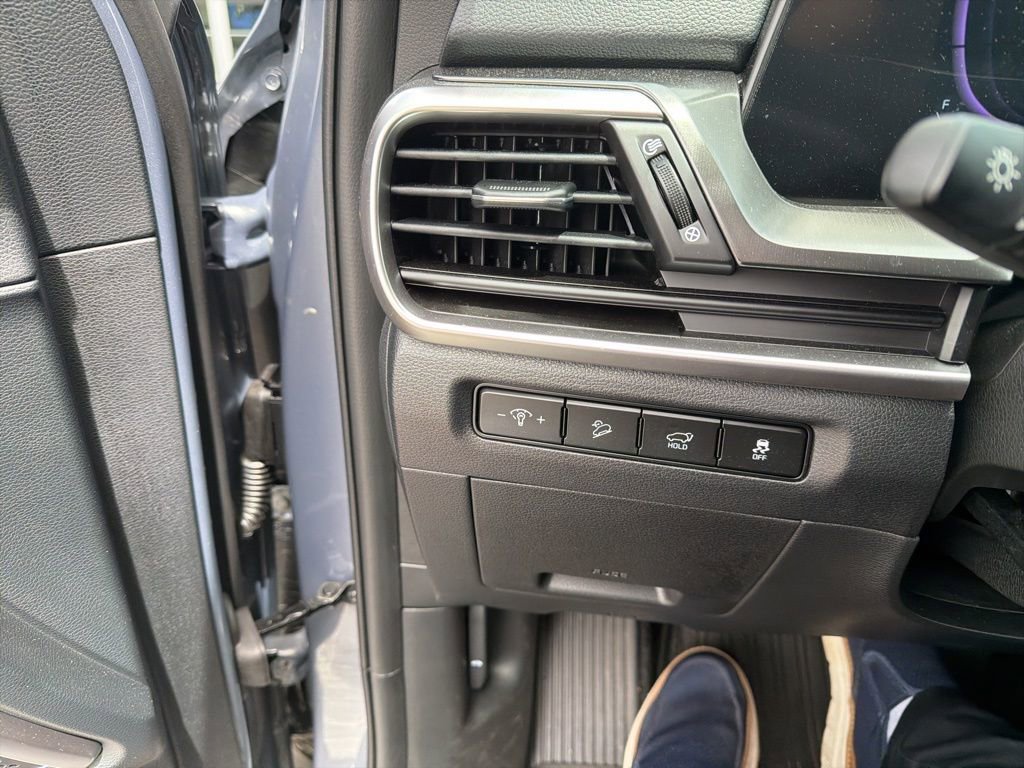 Used 2025 Kia Telluride S image 14