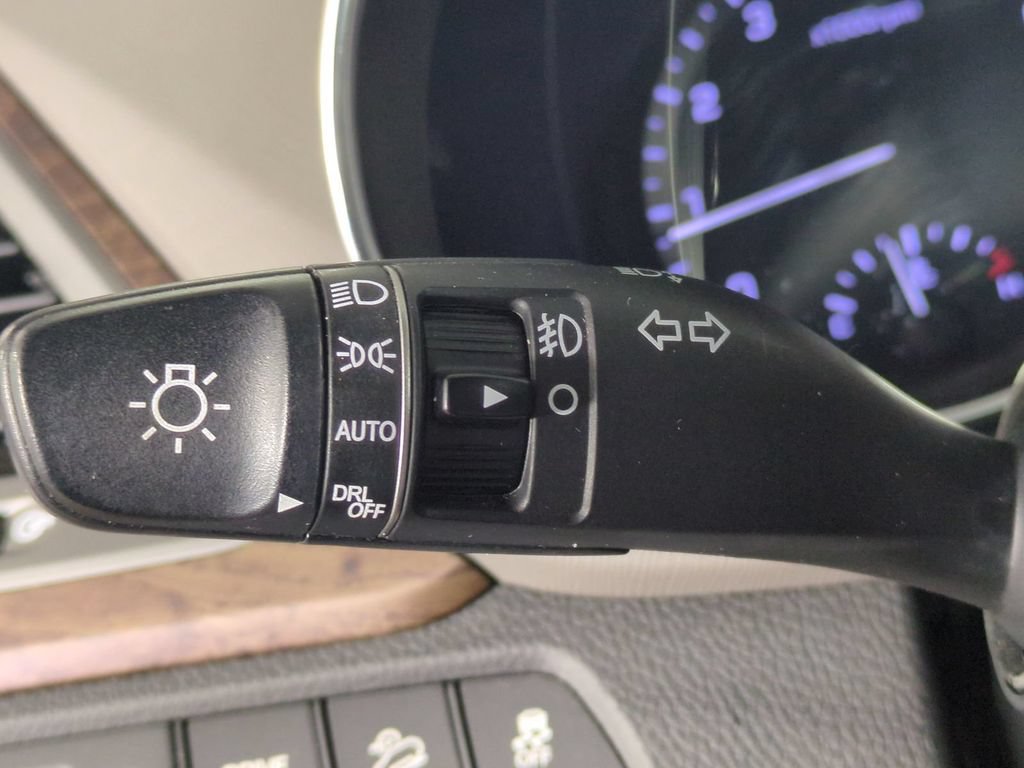 Used 2018 Hyundai Santa Fe Sport FWD image 30