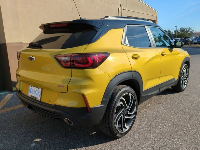 Used 2024 Chevrolet TrailBlazer RS w/ Driver Confidence Package image 4