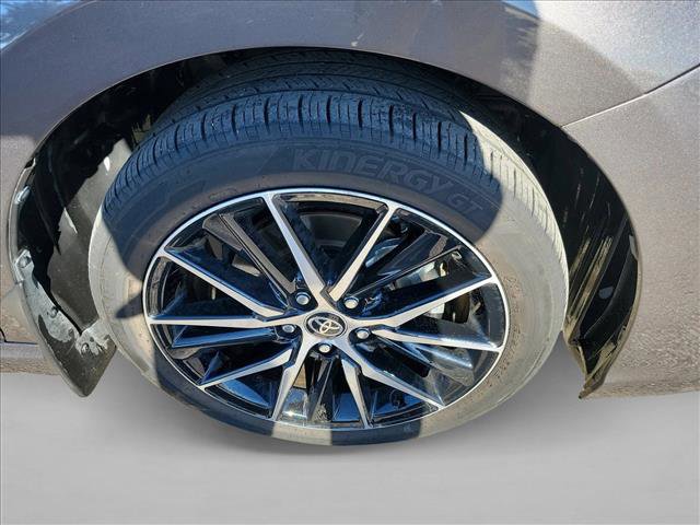 Used 2024 Toyota Camry SE image 10