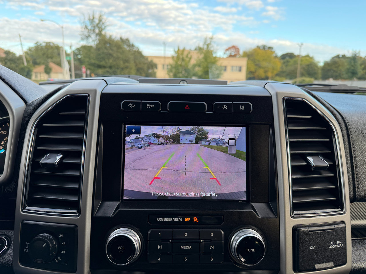 Used 2020 Ford F150 Lariat w/ Equipment Group 502A Luxury image 13