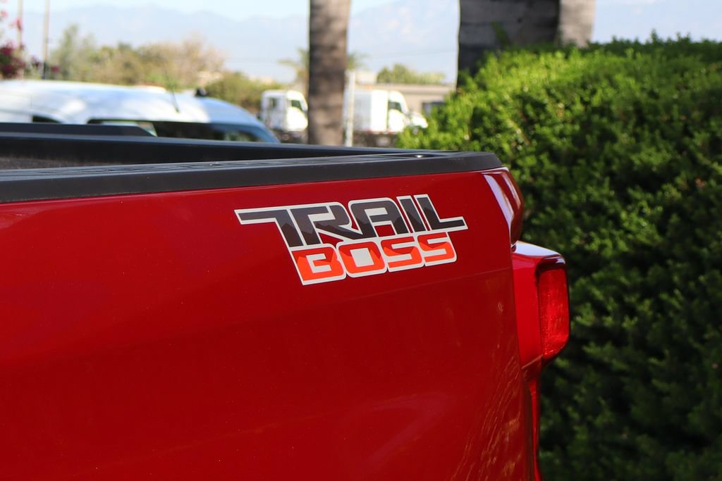 Used 2025 Chevrolet Silverado 1500 LT Trail Boss w/ Protection Package AWD/4WD image 54
