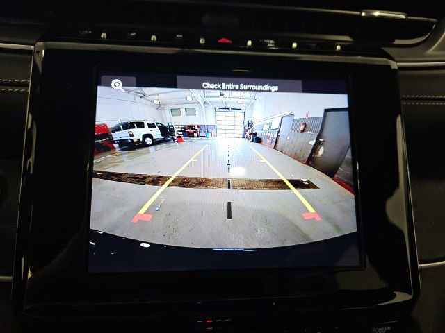 Used 2023 Jeep Grand Cherokee Altitude image 16